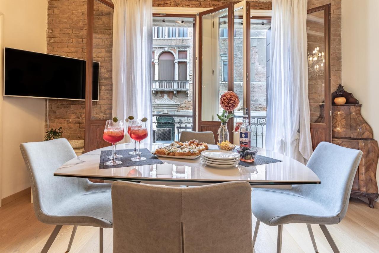 Italian Experience-Riva Degli Schiavoni Boutique Apartment 베니스 외부 사진